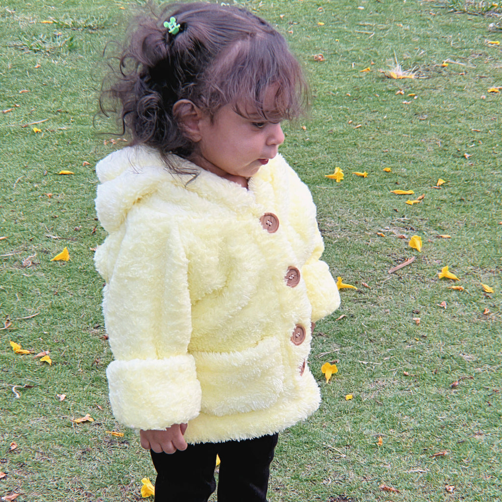 Cozy jacket in yellow