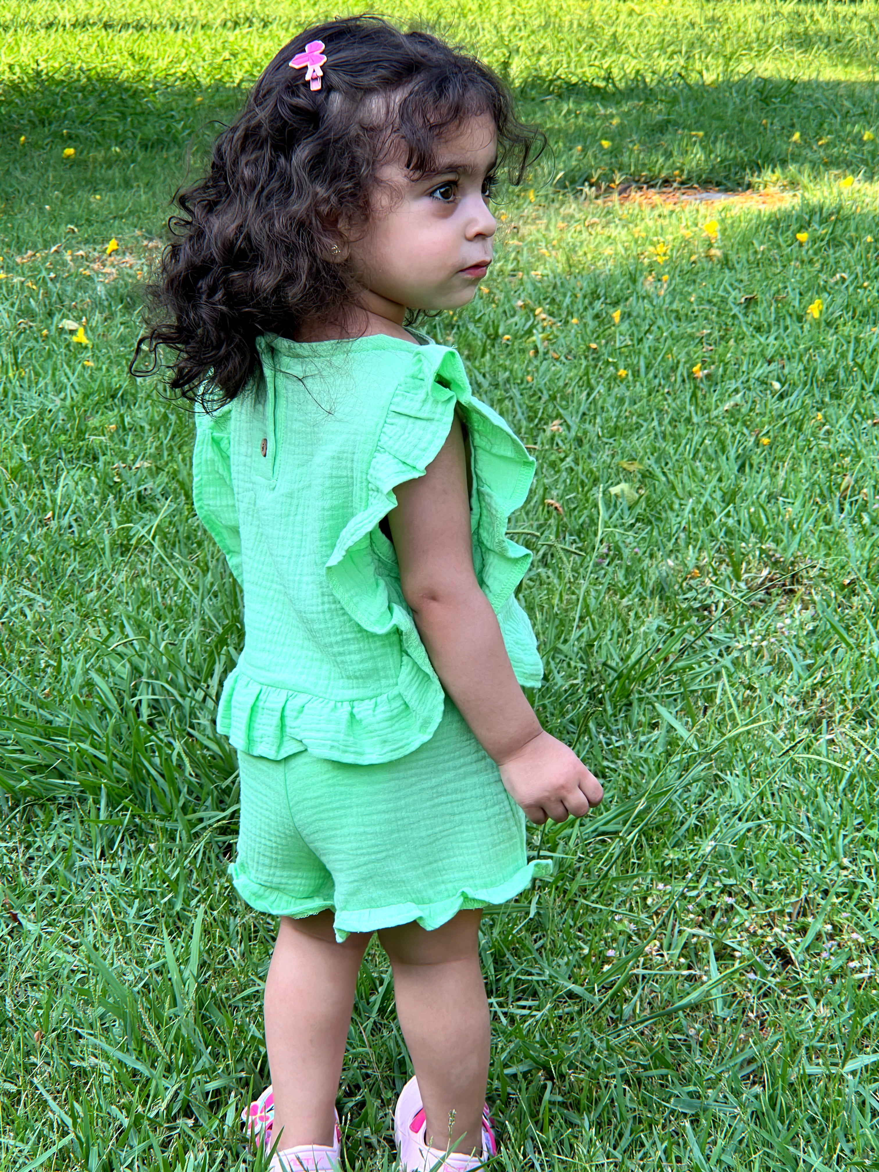 Ruffle set in apple green